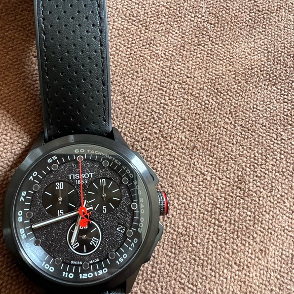 Tissot Watch NWB and authentication card - Picture 5 of 7